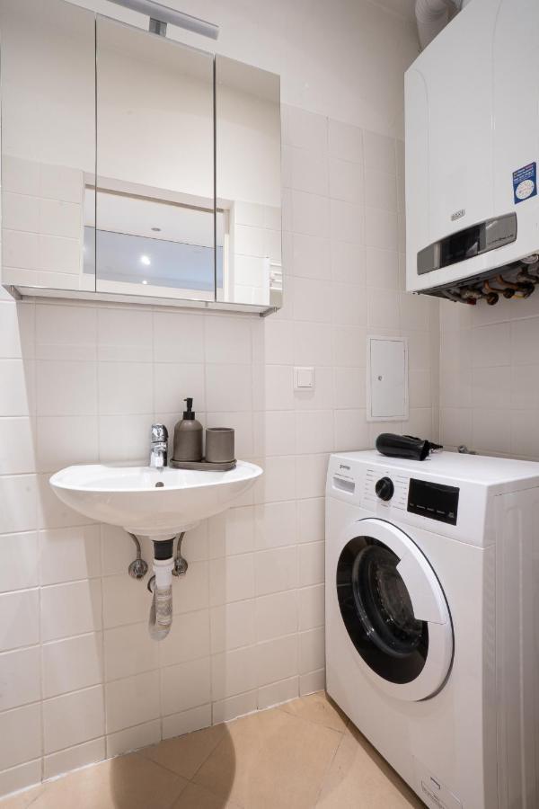 Comfortable, Balcony Apartment - Quick Access To Vienna'S Old Centre Exteriér fotografie